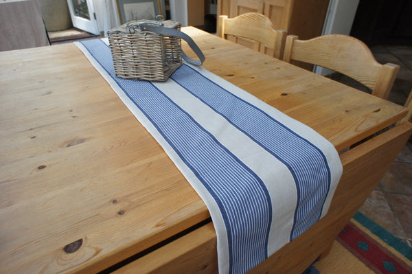 Linen table runner