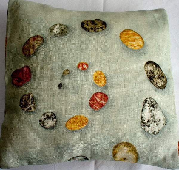 Pebble circle cushion