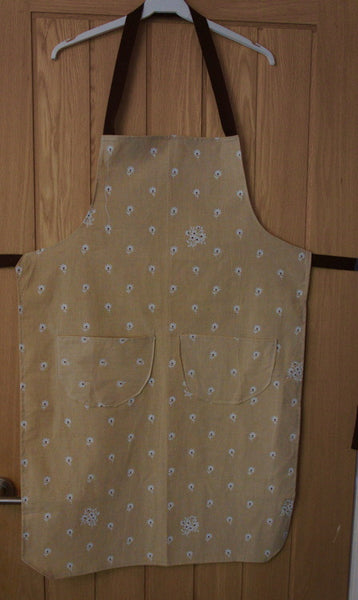 Brown and cream apron
