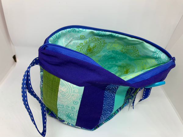 Zipped and lined pouch