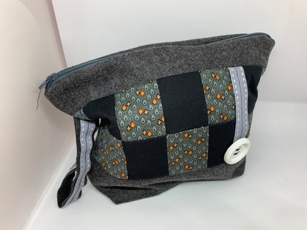 A more masculine zippy pouch