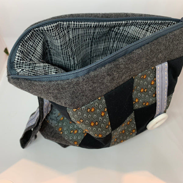 A more masculine zippy pouch